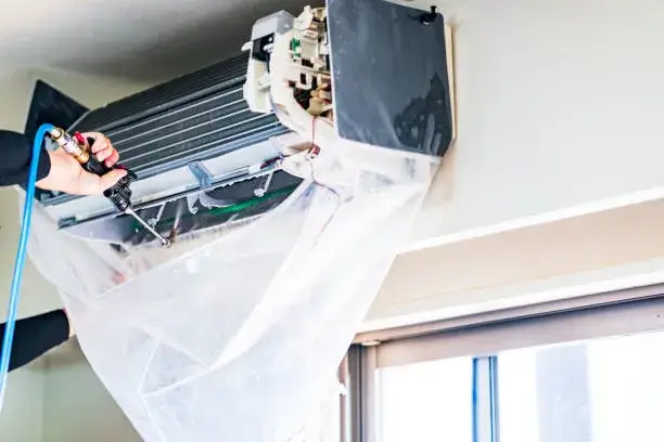 How to Choose the Best AC Duct Cleaning Company in Dubai? AC duct cleaning Dubai – Best company services from AED 99 at UrbanMop